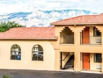 Days Inn by Wyndham Rio Rancho