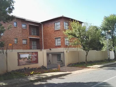 Khamanzi Lodge