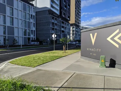 Luxury 3-bed 2-bath, balcony, with pool included, NO PARTIES!