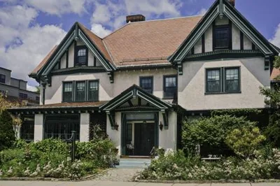 Bertram Inn