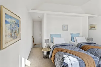 CBD Spacious 3 Storey Terrace House