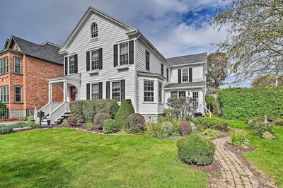 Unique & Historic Home Walk to Lake Champlain