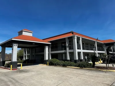 Super 8 Slidell