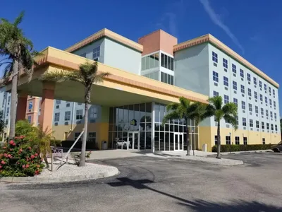 Best Western Coral Bridge
