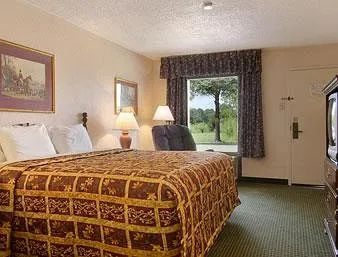 Days Inn by Wyndham Greenville MS