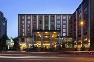 Holiday Inn & Suites Vancouver Downtown by IHG