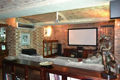 Doveton House