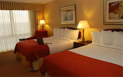 MCM Eleganté Hotel & Suites