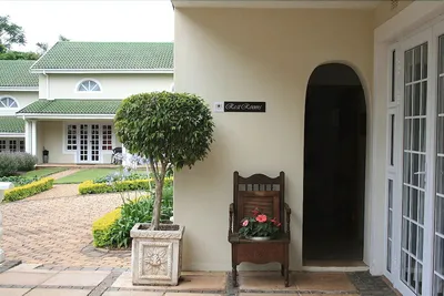 Valley Lodge
