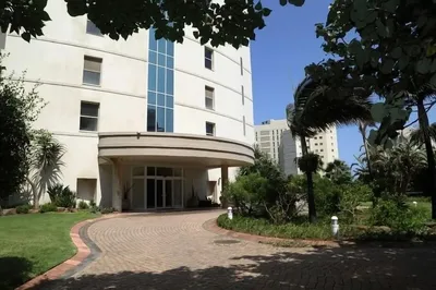 801 Oyster Schelles - Near Umhlanga Rocks Beach