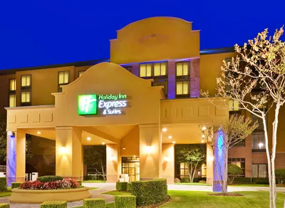 Holiday Inn Express & Suites Irving Conv Ctr - Las Colinas by IHG