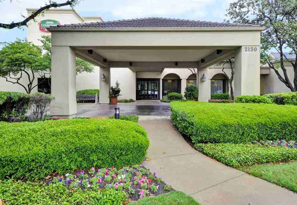 Courtyard by Marriott Dallas Medical/Market Center