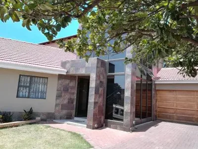 Lalela House
