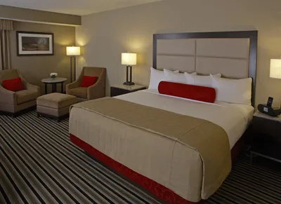 The Madison Concourse Hotel and Governor's Club