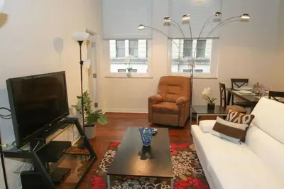 Renaissance Properties - 15 & Chestnut