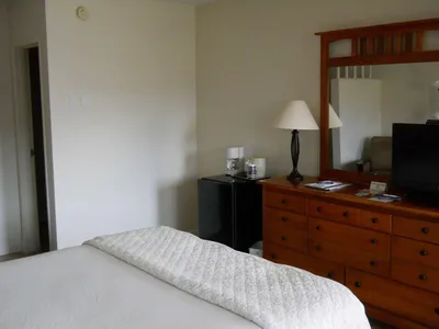 Legacy Harbour Hotel & Suites
