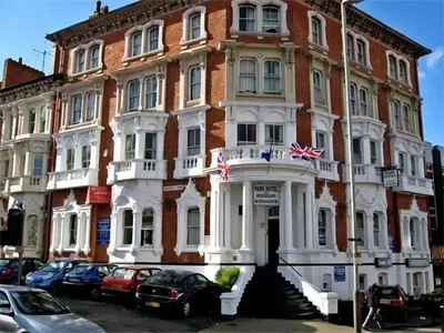 Victoria Hotel