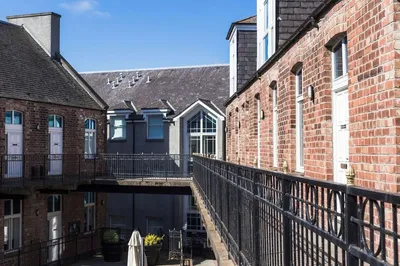 Aberdeen ApartHotel