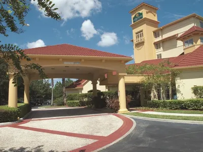 La Quinta Inn & Suites by Wyndham Orlando UCF