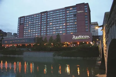 Radisson Rochester Riverside