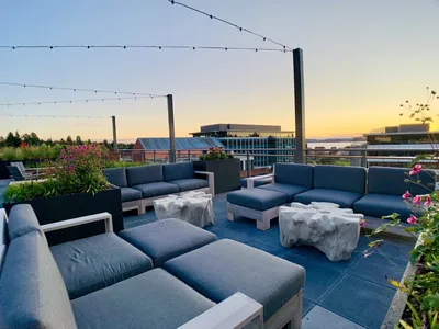 Top Floor with Amazing Views