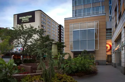 DoubleTree Suites by Hilton Hotel Minneapolis