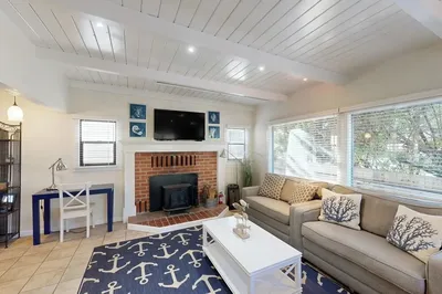 4BR Oceanfront Dog-friendly Hot Tub