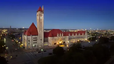 St. Louis Union Station Hotel, Curio Collection by Hilton
