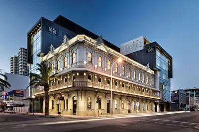 The Melbourne Hotel