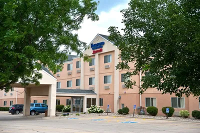 Country Inn & Suites by Radisson, Brookings, SD
