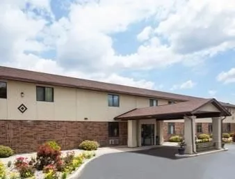 Baymont by Wyndham Oshkosh Airport