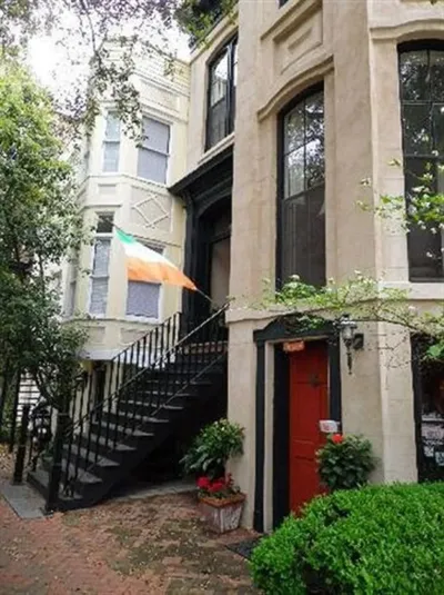 Joan's on Jones Bed & Breakfast