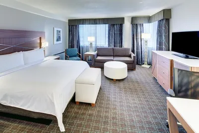 DoubleTree by Hilton Milwaukee Downtown