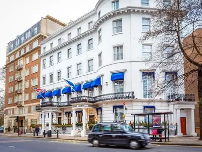 London Elizabeth Hotel