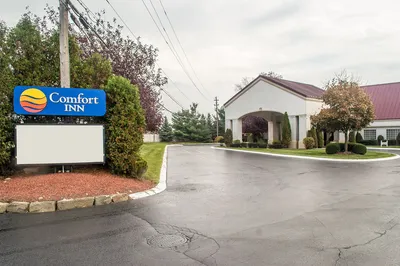 Days Inn by Wyndham Austintown