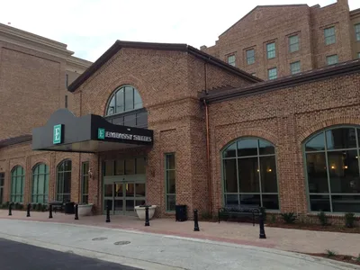 Embassy Suites by Hilton Savannah