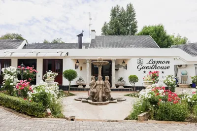 Lamon Guesthouse