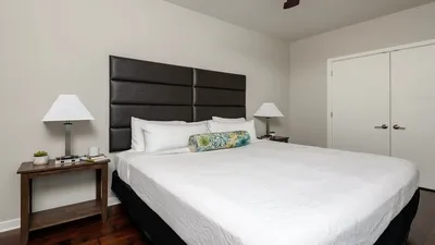 CozySuites Remi sauna, pool, gym