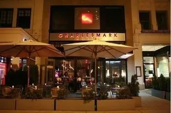 Charlesmark Hotel