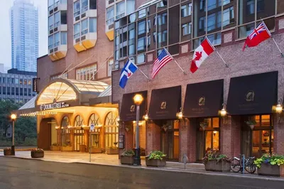 DoubleTree by Hilton Hotel Toronto Downtown