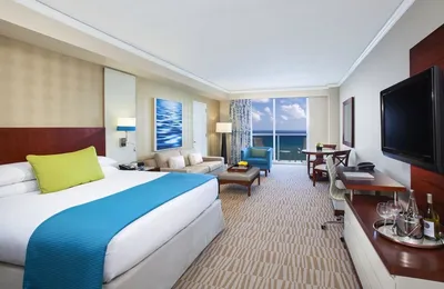 Trump International Beach Resort