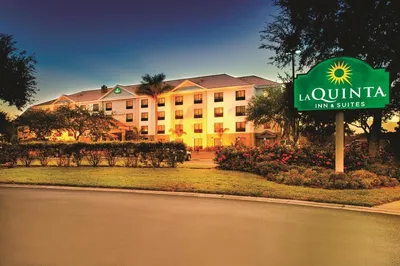 La Quinta Inn & Suites by Wyndham Bonita Springs Naples N.