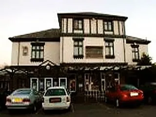 OYO The Green Man Pub and Hotel