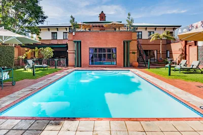 Courtyard Hotel Rosebank