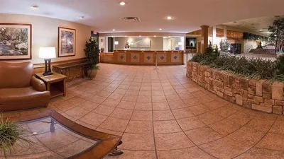 DoubleTree by Hilton Hotel Joplin