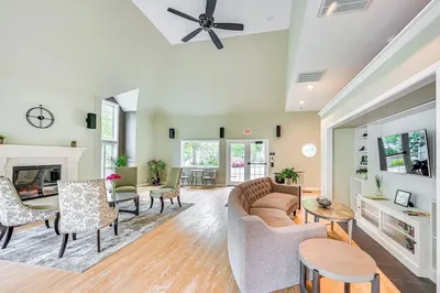 1 Mi to Mohegan Sun: Studio w/ Pool Access