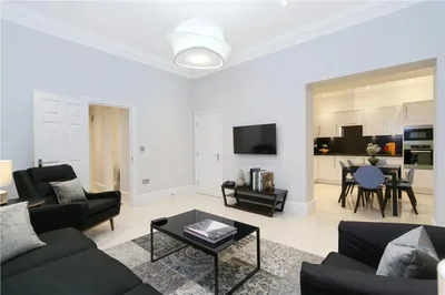 Queensgate Court