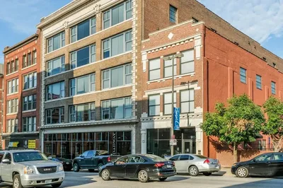 FRONTDESK 915 Broadway Apts Downtown Kansas City