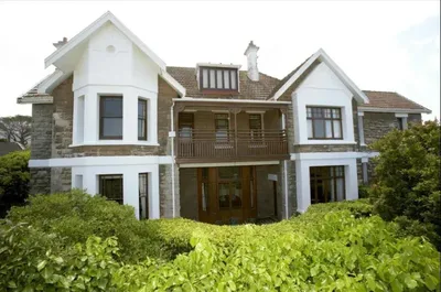 Reading House
