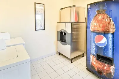 Motel 6 Nashua South